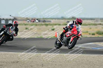 media/Apr-18-2025-TrackDaz (Fri) [[45f5874c44]]/C Group/Session 1 (Turn 7)/